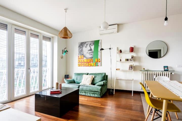 Apartment Amazing View Exclusive 9th Floor Mailand